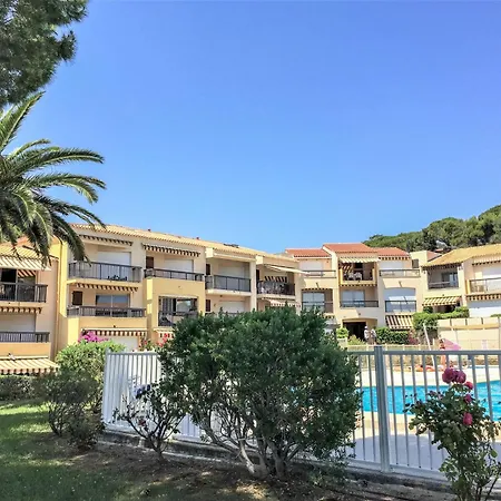 Apartment Les Jardins D'ys-10 By Interhome Les Issambres